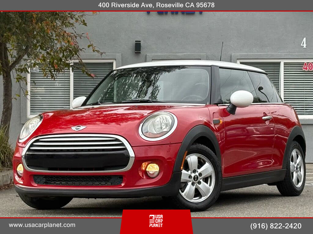 2015 MINI Cooper 2-Door Hatchback FWD