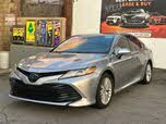 Toyota Camry Hybrid XLE FWD