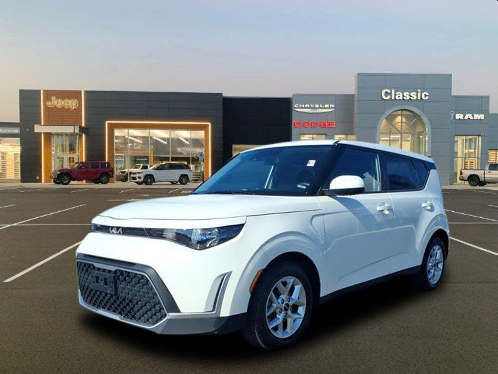 2023 Kia Soul LX FWD