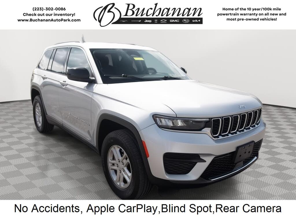 2023 Jeep Grand Cherokee Laredo 4WD