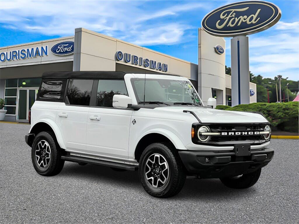2024 Ford Bronco Outer Banks 4-Door 4WD