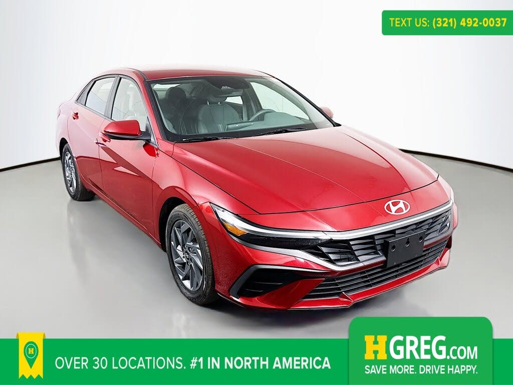 2024 Hyundai Elantra SEL FWD