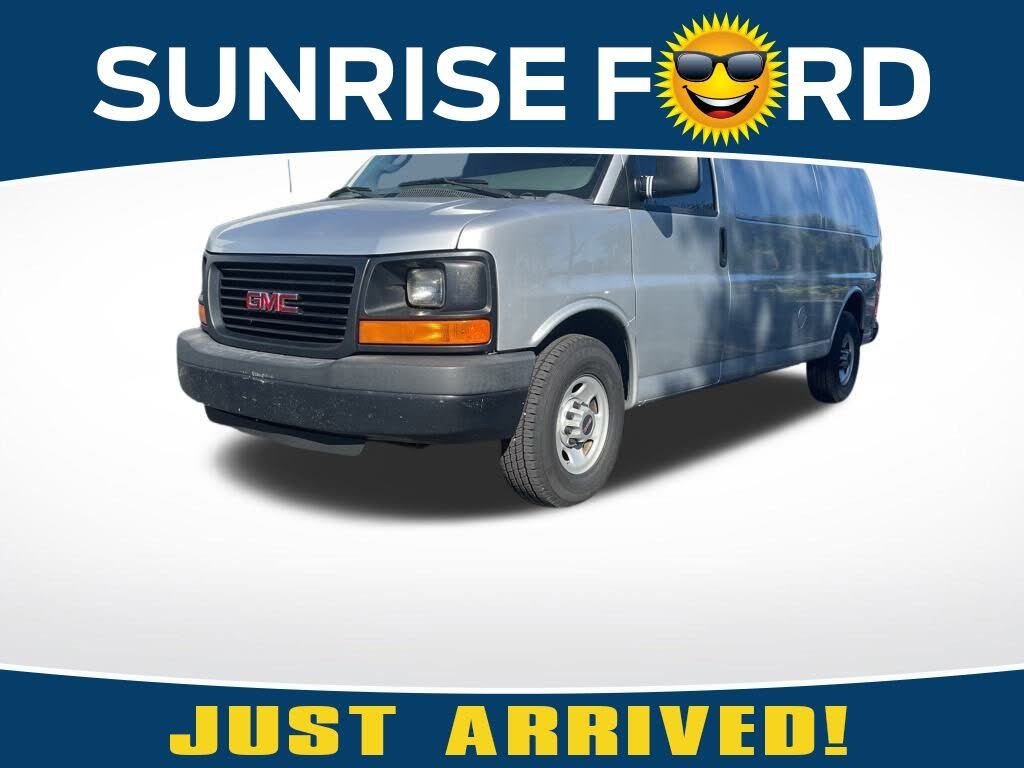 2016 GMC Savana Cargo 2500 Extended RWD