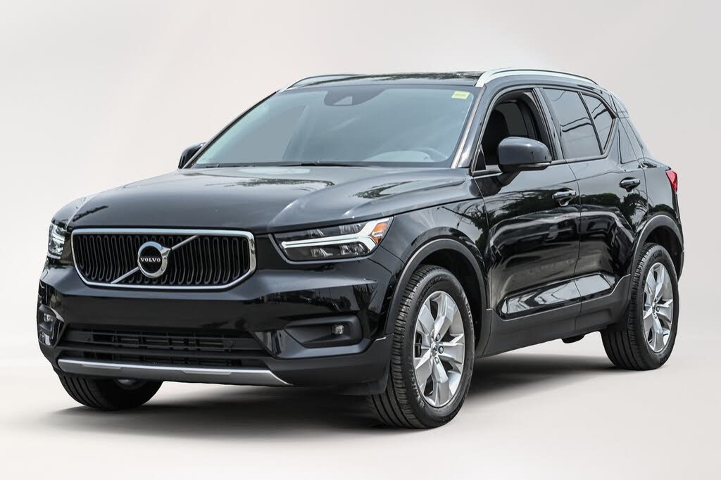 2021 Volvo XC40 T5 Momentum AWD