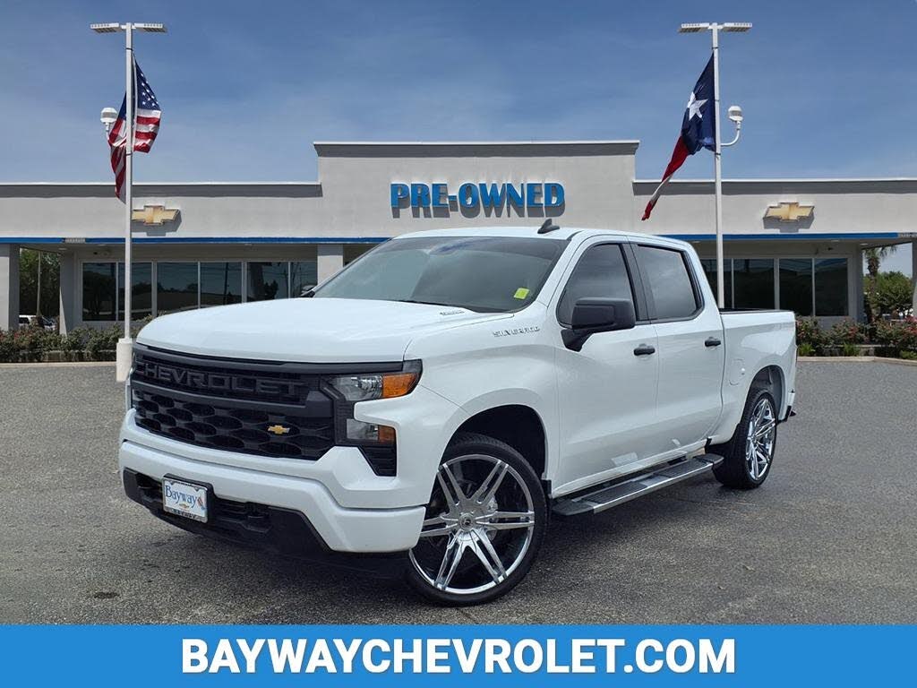 2025 Chevrolet Silverado 1500 Custom Crew Cab RWD