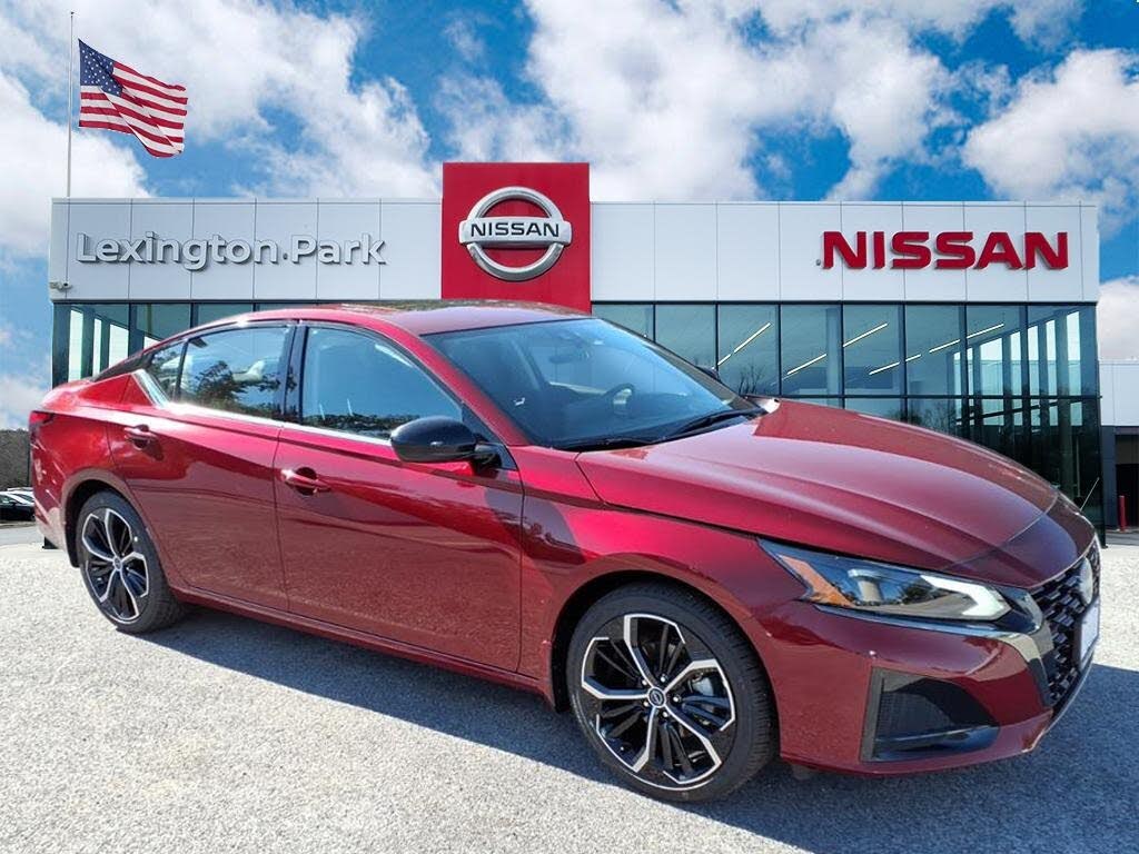 2025 Nissan Altima 2.5 SR FWD