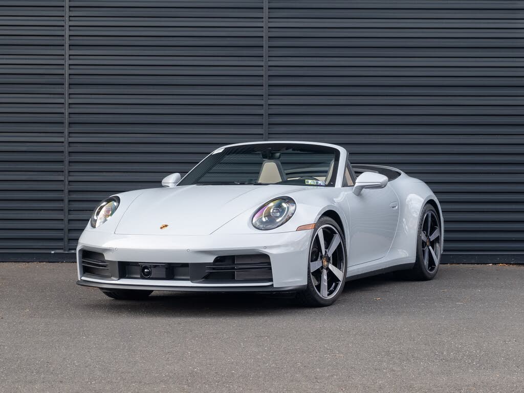 2025 Porsche 911 Carrera Cabriolet RWD