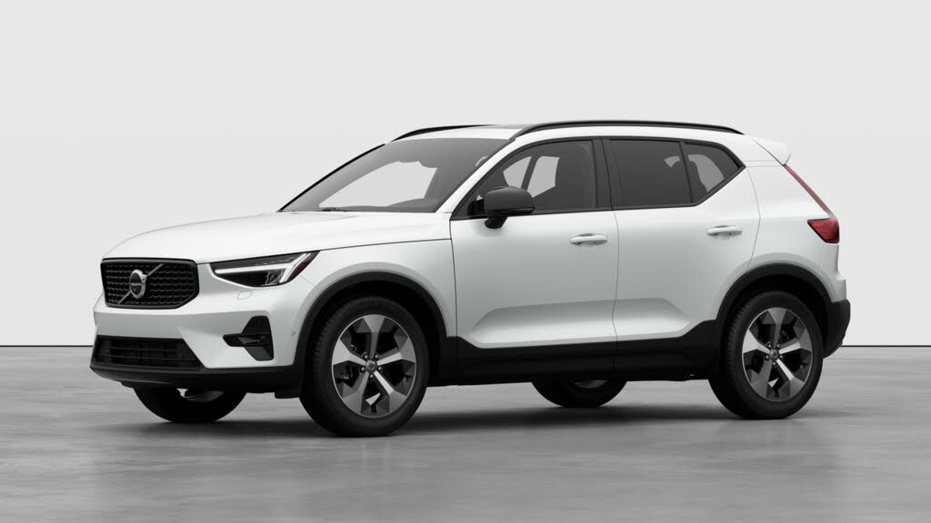 2026 Volvo XC40 B5 Plus AWD