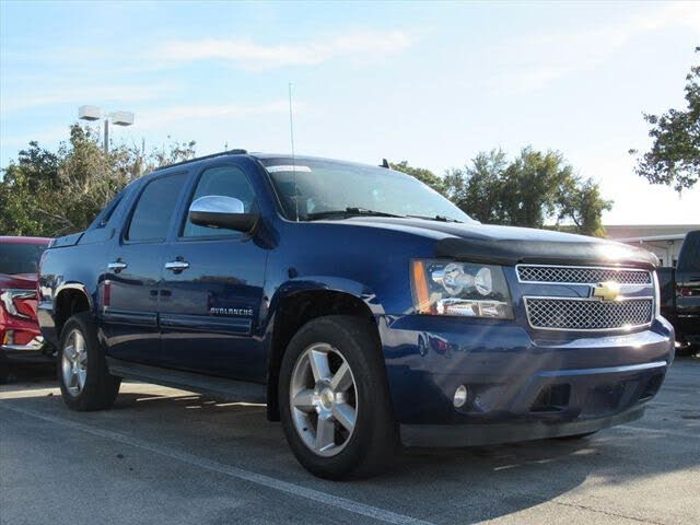 2013 Chevrolet Avalanche LT Black Diamond Edition RWD