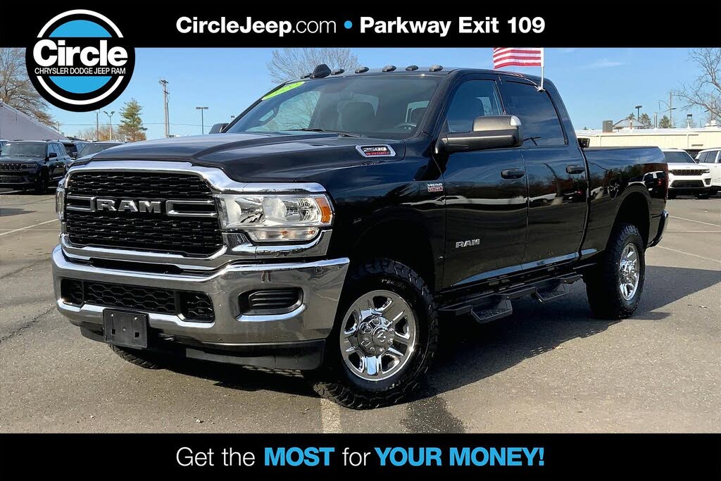 2022 RAM 2500 Big Horn Crew Cab 4WD