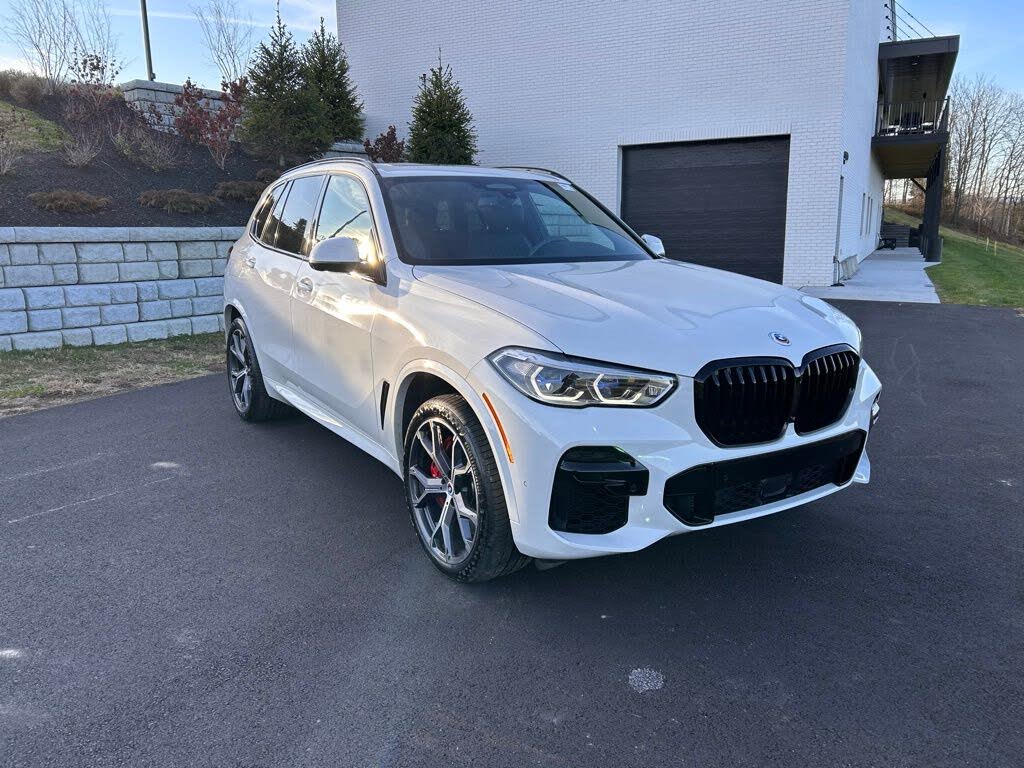 2023 BMW X5 M50i xDrive AWD