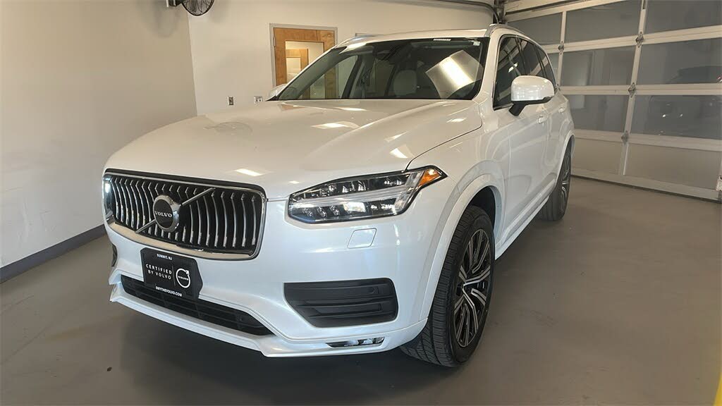 2023 Volvo XC90 B5 Core AWD