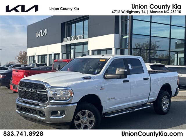 2024 RAM 2500 Big Horn Crew Cab 4WD