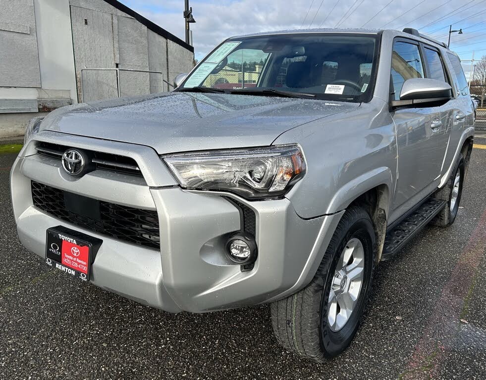 2024 Toyota 4Runner SR5 4WD
