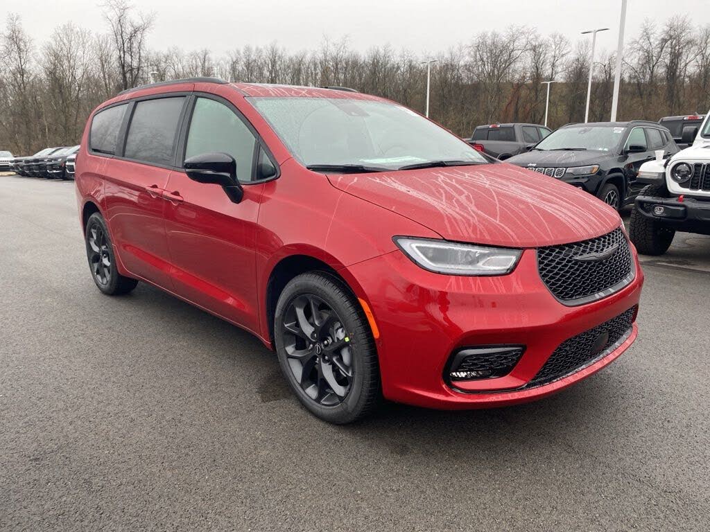 2026 Chrysler Pacifica Limited AWD