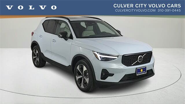 2026 Volvo XC40 B5 Plus AWD