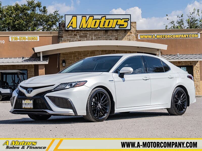 2021 Toyota Camry Hybrid XSE FWD