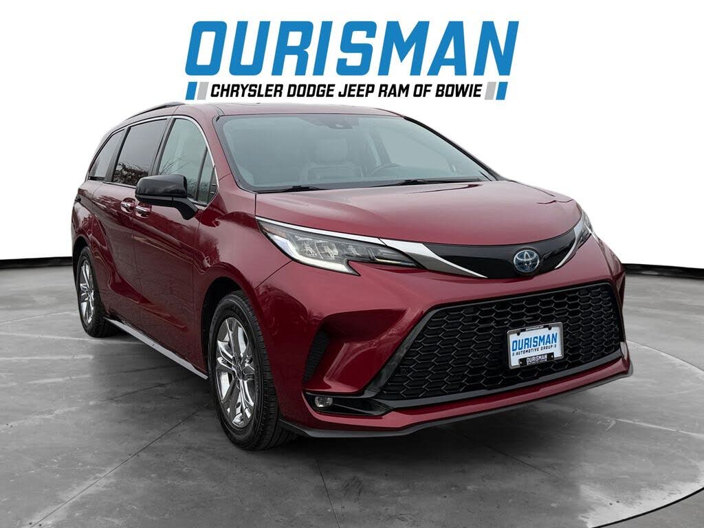 2022 Toyota Sienna XSE 7-Passenger AWD