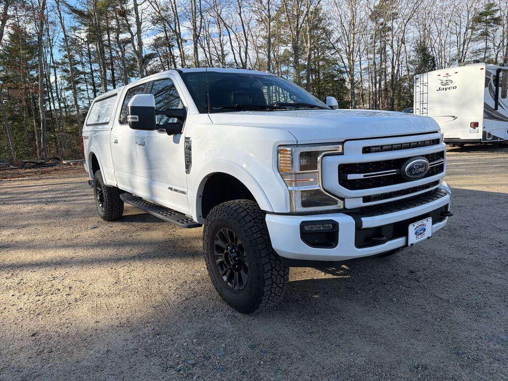 2022 Ford F-250 Super Duty Lariat Crew Cab 4WD
