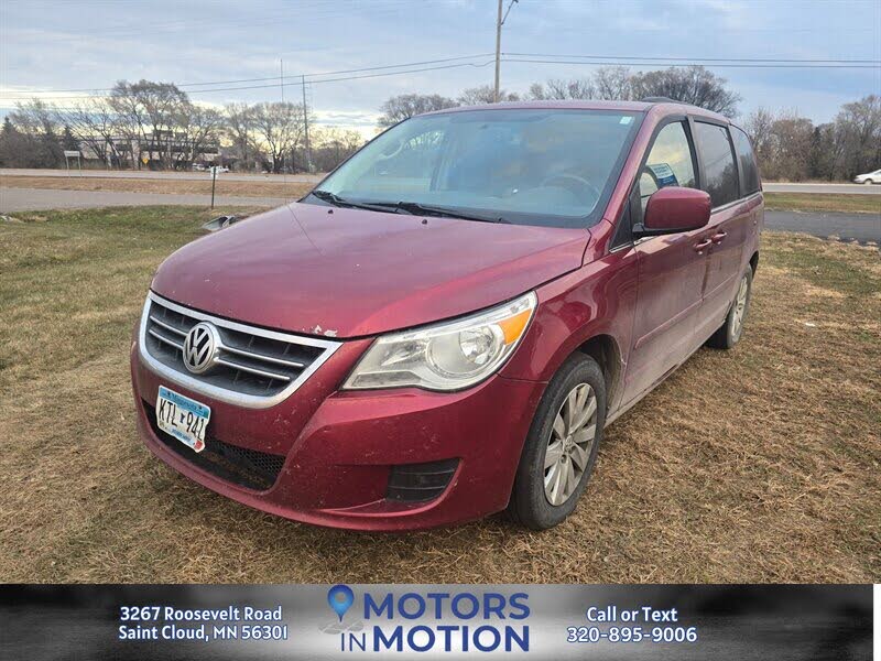 2012 Volkswagen Routan SEL Premium