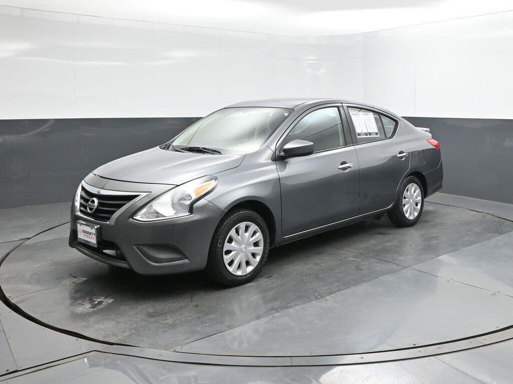 2019 Nissan Versa SV FWD