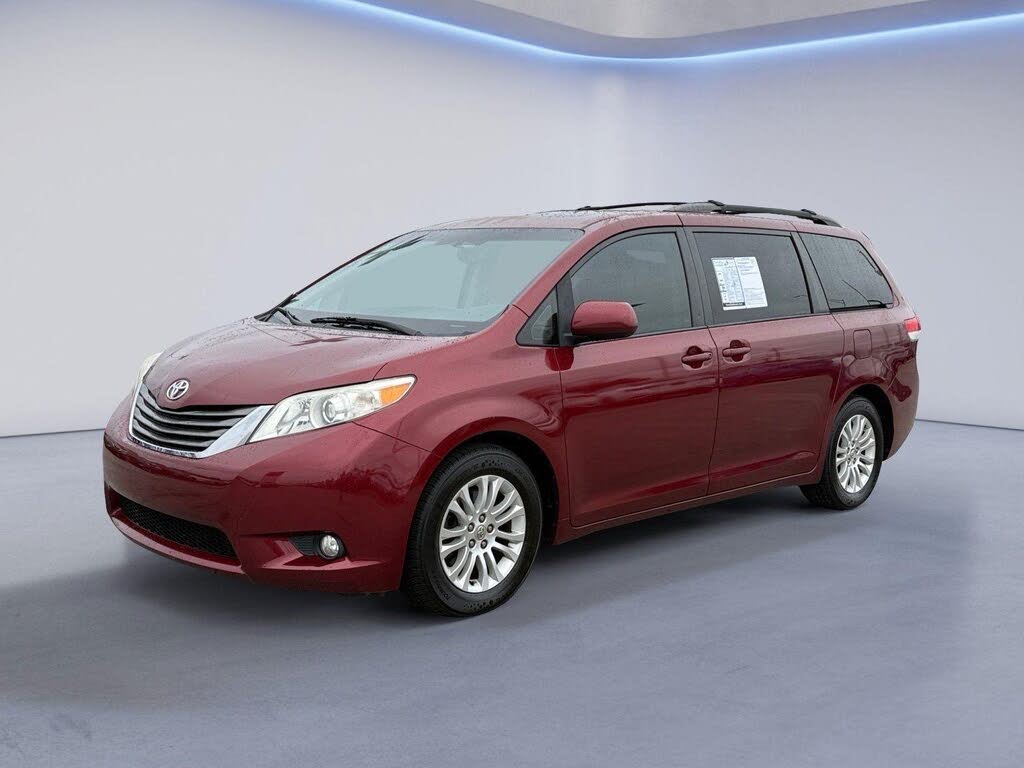 2012 Toyota Sienna XLE 8-Passenger