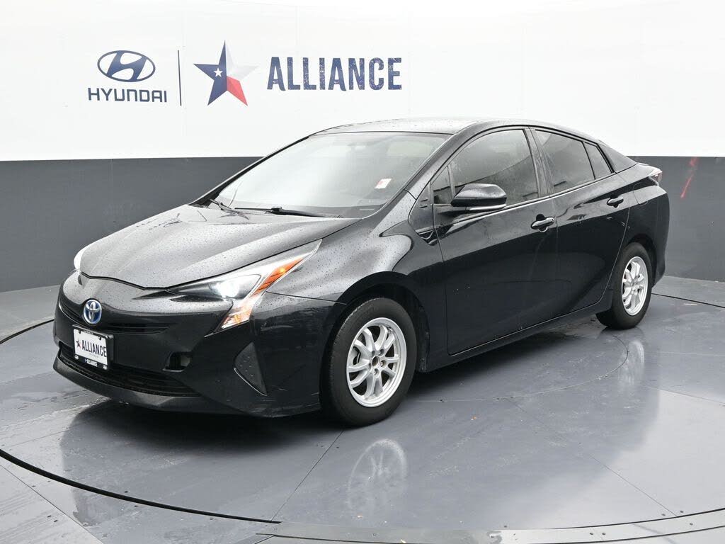 2016 Toyota Prius Two FWD