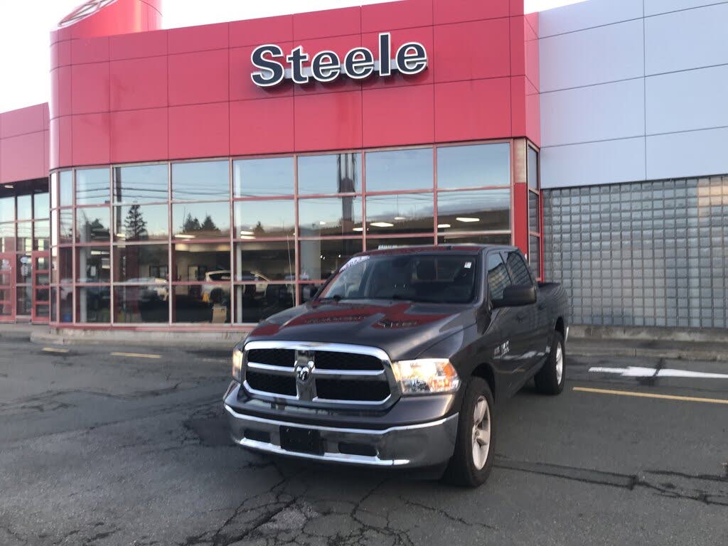2023 RAM 1500 Classic SLT Crew Cab 4WD