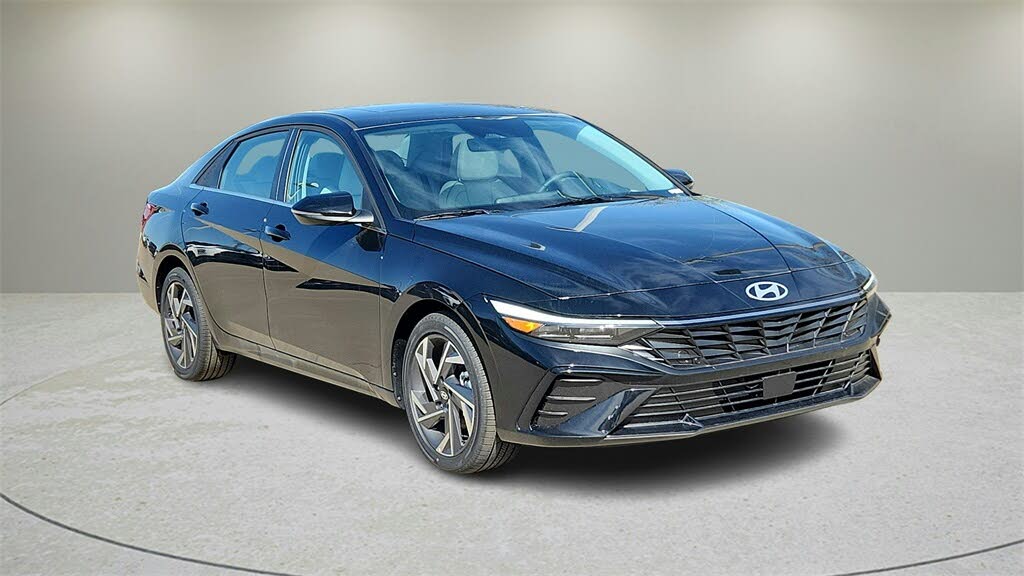 2025 Hyundai Elantra Limited FWD