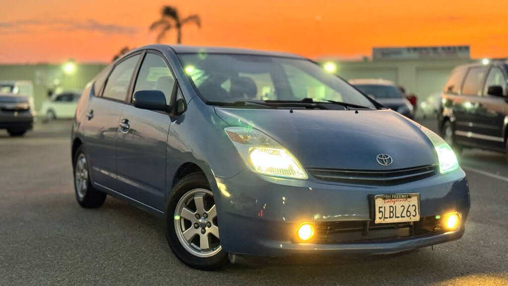 2005 Toyota Prius FWD