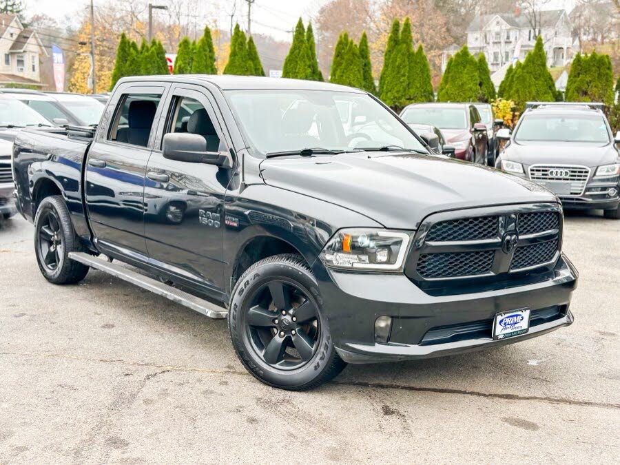 2016 RAM 1500 Express Crew Cab 4WD