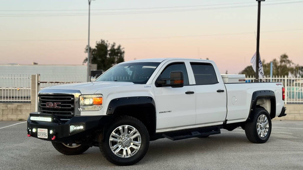 2019 GMC Sierra 2500HD Base Crew Cab LB 4WD