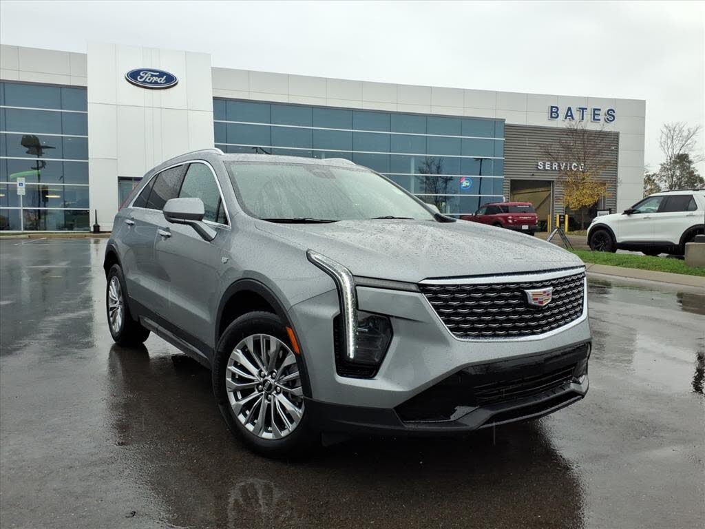2025 Cadillac XT4 Premium Luxury FWD