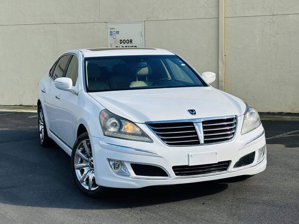 2012 Hyundai Equus Signature RWD