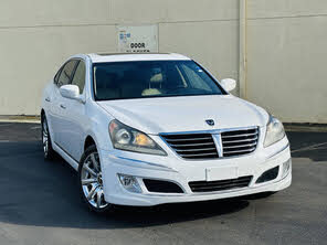 Hyundai Equus Signature RWD