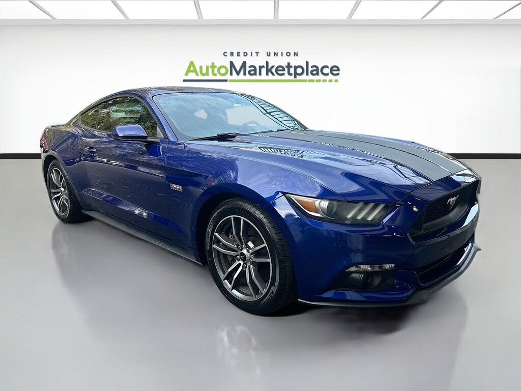2016 Ford Mustang GT Premium Coupe RWD