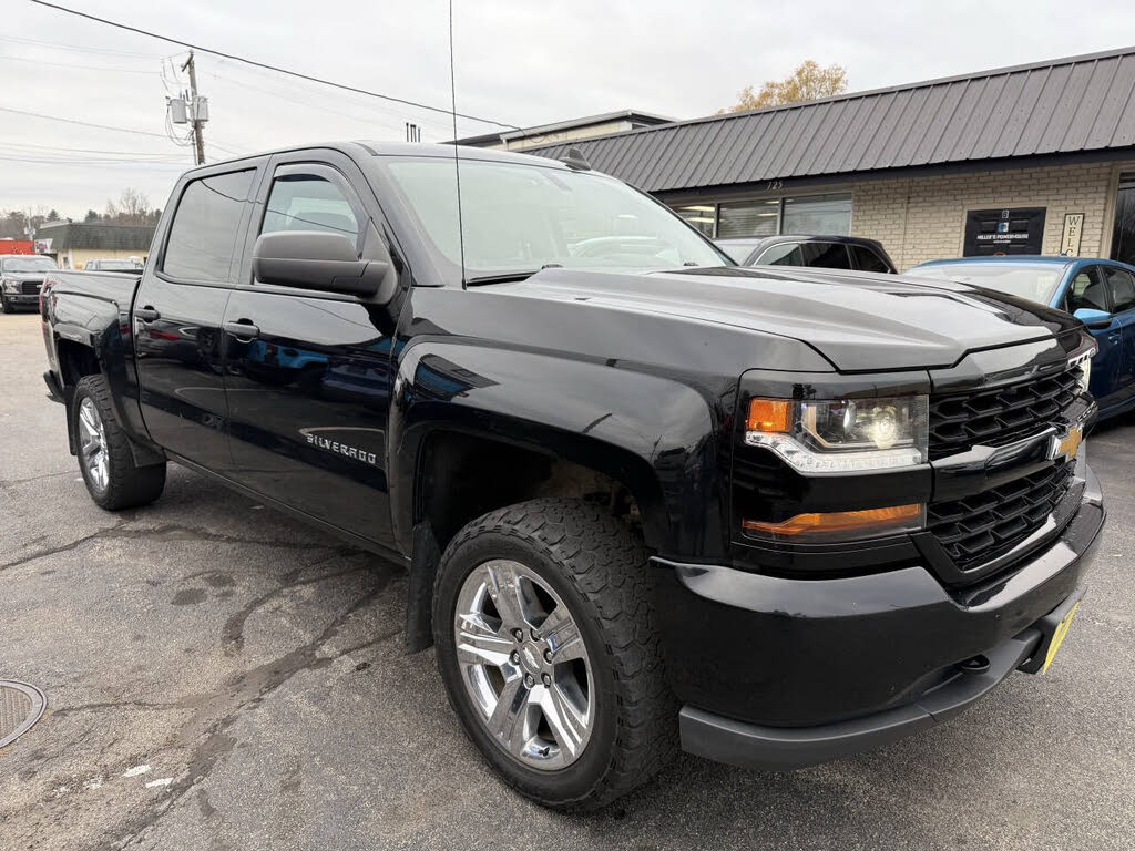 2018 Chevrolet Silverado 1500 Custom Crew Cab 4WD