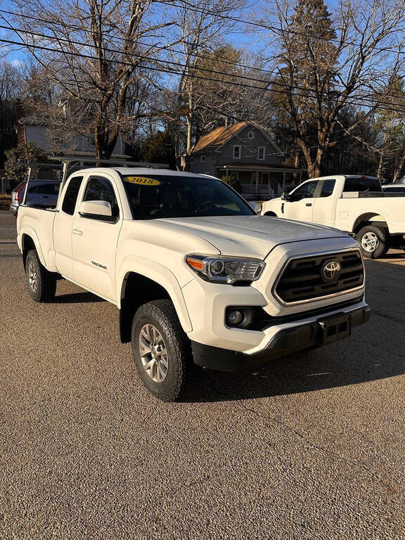 2018 Toyota Tacoma SR5 V6 Access Cab 4WD