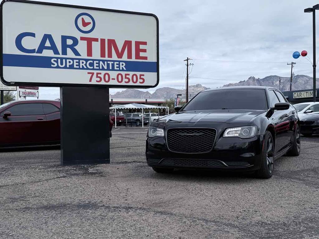 2022 Chrysler 300 Touring RWD
