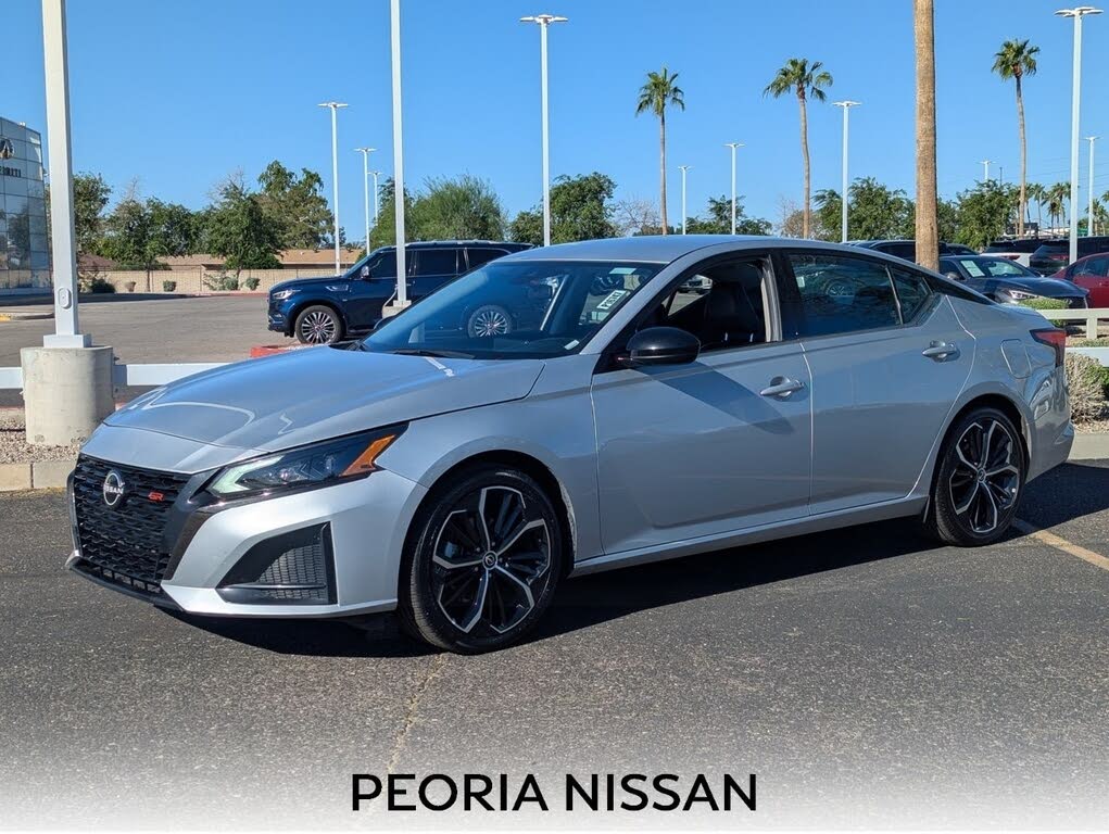 2023 Nissan Altima 2.5 SR FWD