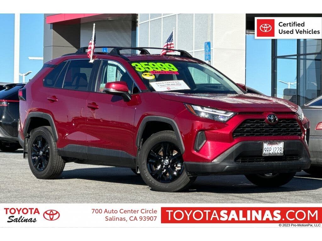 2025 Toyota RAV4 XLE FWD