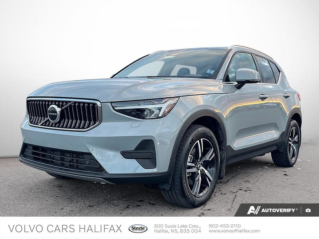 Volvo XC40 B5 Core Bright Theme AWD 2025