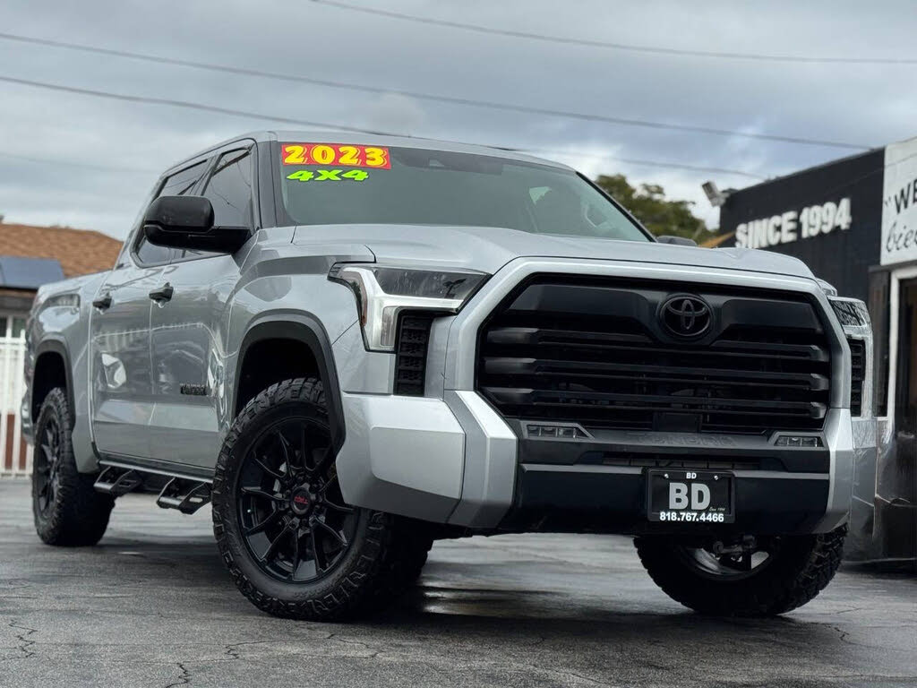 2023 Toyota Tundra SR5 CrewMax Cab 4WD