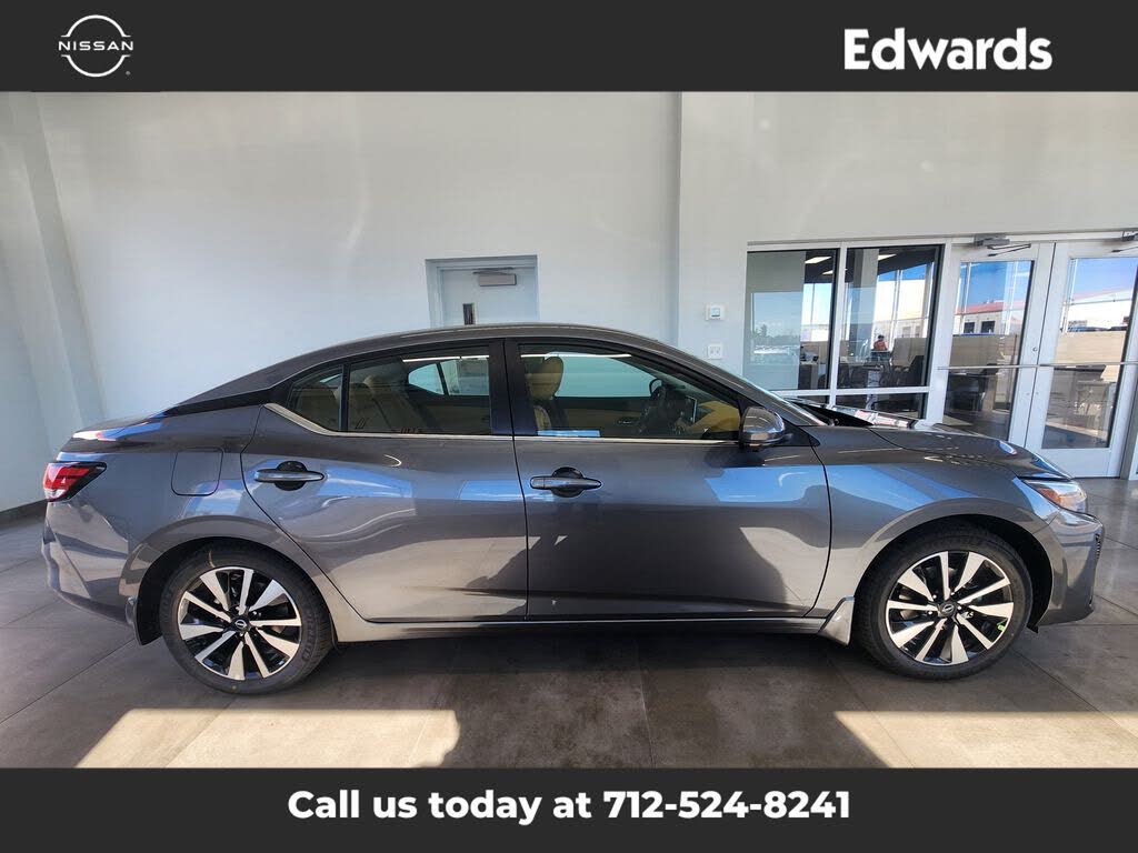 2025 Nissan Sentra SV FWD