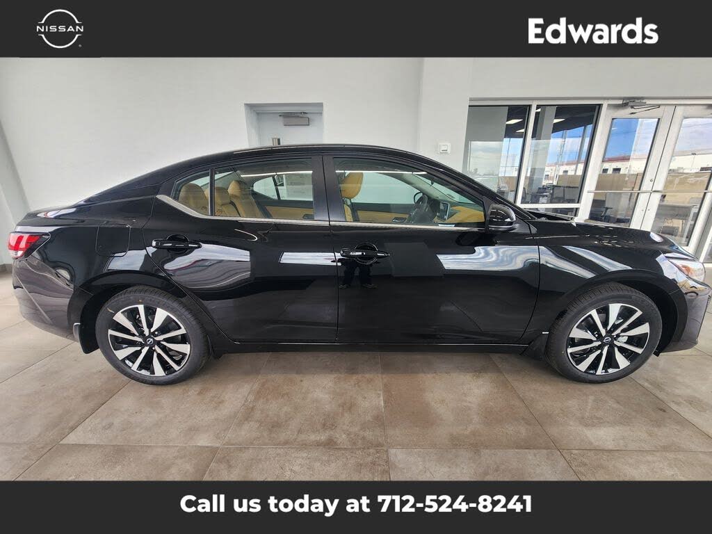 2025 Nissan Sentra SV FWD