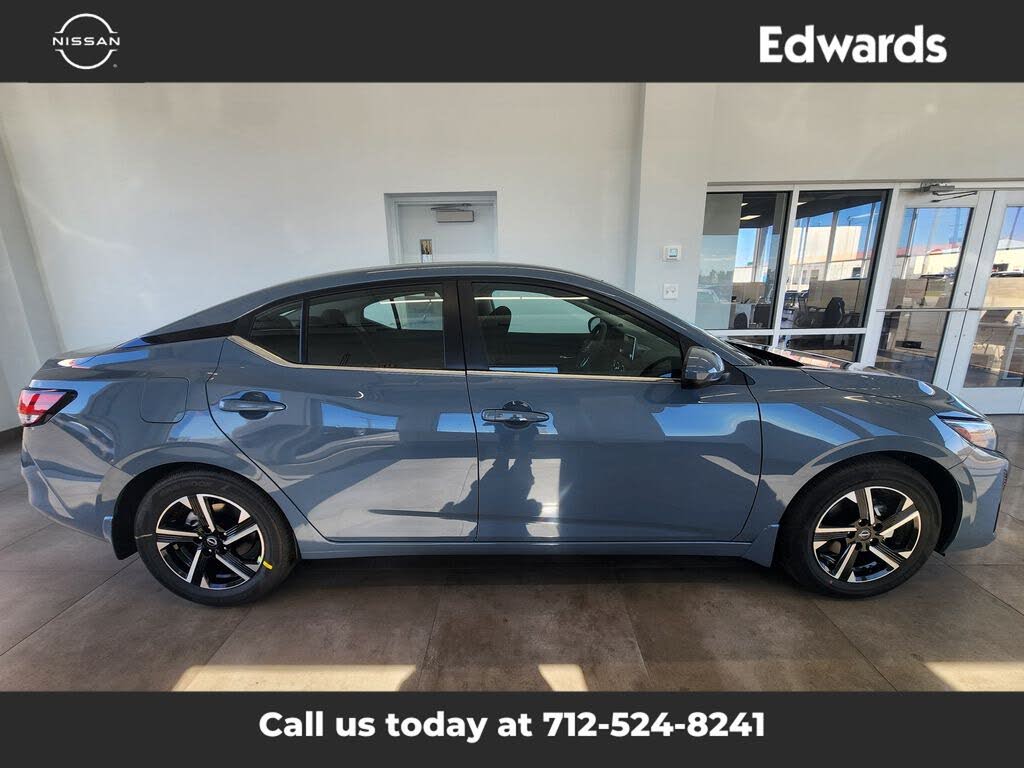 2025 Nissan Sentra SV FWD