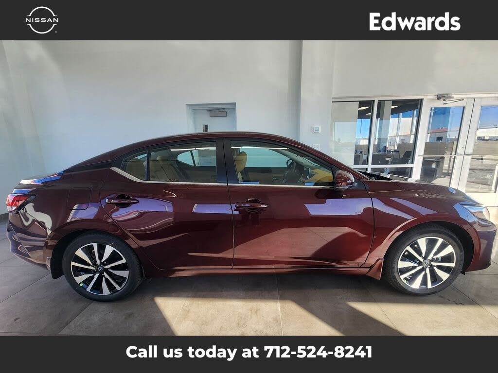 2025 Nissan Sentra SV FWD