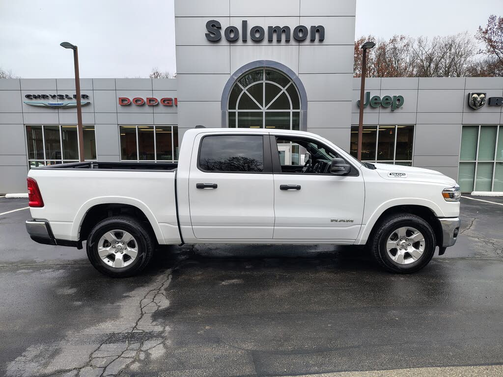 2025 RAM 1500 Big Horn Crew Cab 4WD