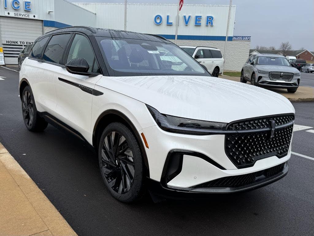 2026 Lincoln Nautilus Hybrid Reserve AWD