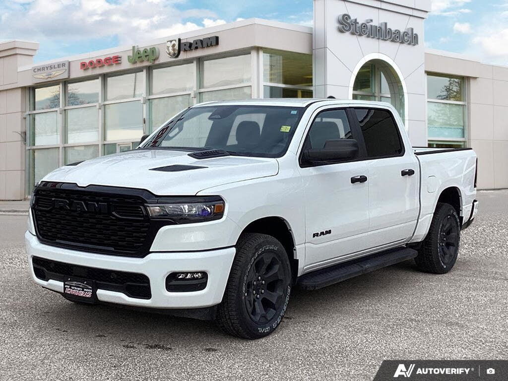 2026 RAM 1500 Express Crew Cab 4WD